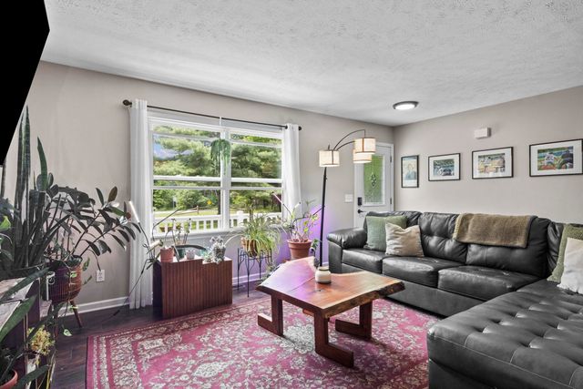 994 US-31 N, Torch Lake Twp, MI 49648