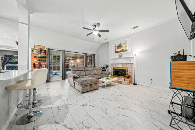 2530 Cresthaven Drive, Garland, TX 75040