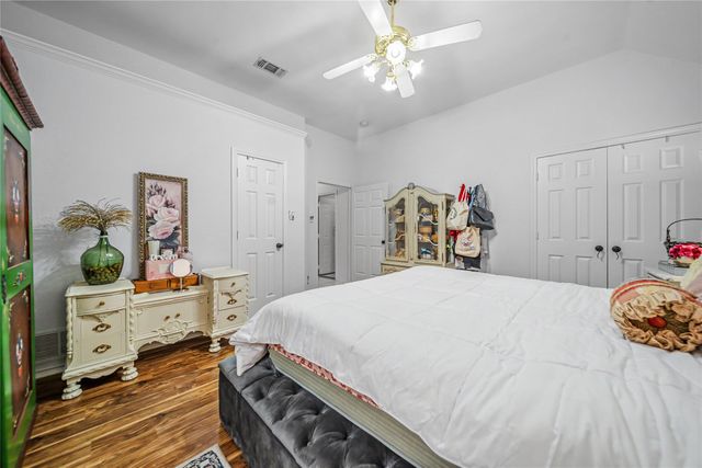 2530 Cresthaven Drive, Garland, TX 75040