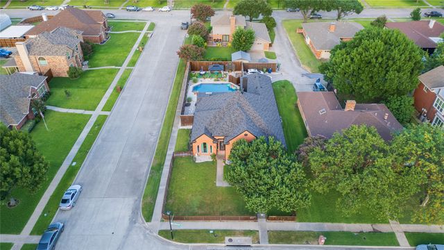 2530 Cresthaven Drive, Garland, TX 75040