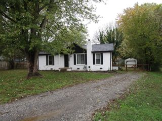106 Circle Dr, Portland, TN 37148