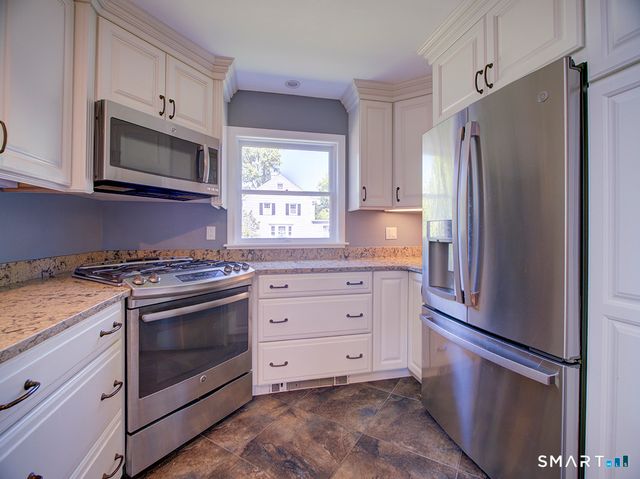 75 Churchill Road, Hamden, CT 06517