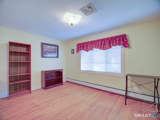 75 Churchill Road, Hamden, CT 06517