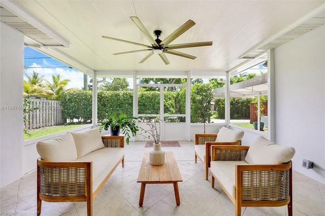 1144 Johnson St, Hollywood, FL 33019