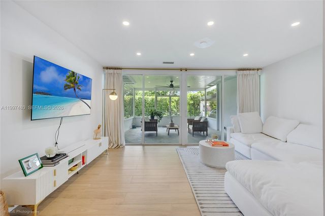 1144 Johnson St, Hollywood, FL 33019