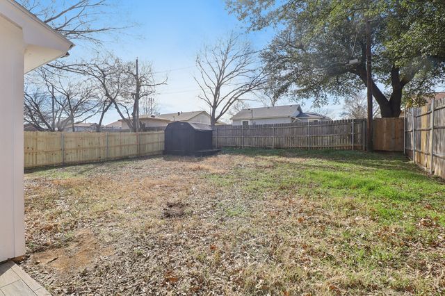 5502 Safari Trail, Arlington, TX 76018