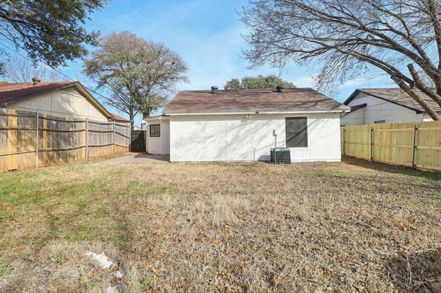 5502 Safari Trail, Arlington, TX 76018