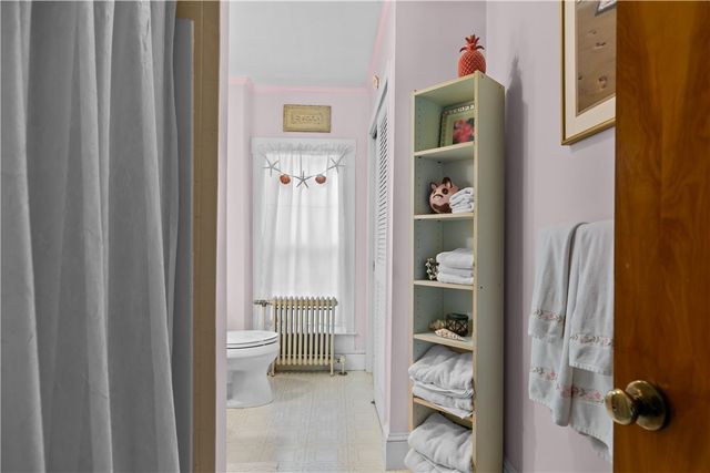 46 CHASTELLUX Avenue M6, Newport, RI 02840