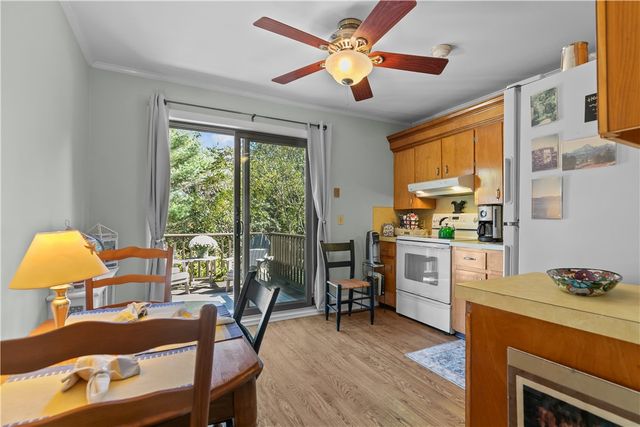 46 CHASTELLUX Avenue M6, Newport, RI 02840