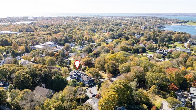 46 CHASTELLUX Avenue M6, Newport, RI 02840