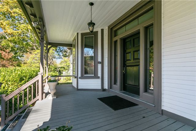 46 CHASTELLUX Avenue M6, Newport, RI 02840