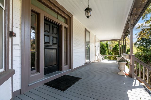 46 CHASTELLUX Avenue M6, Newport, RI 02840