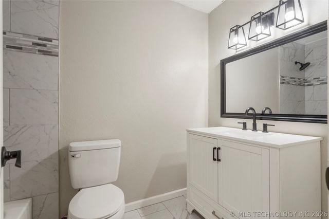 417 W Birmingham Avenue, Broken Arrow, OK 74011