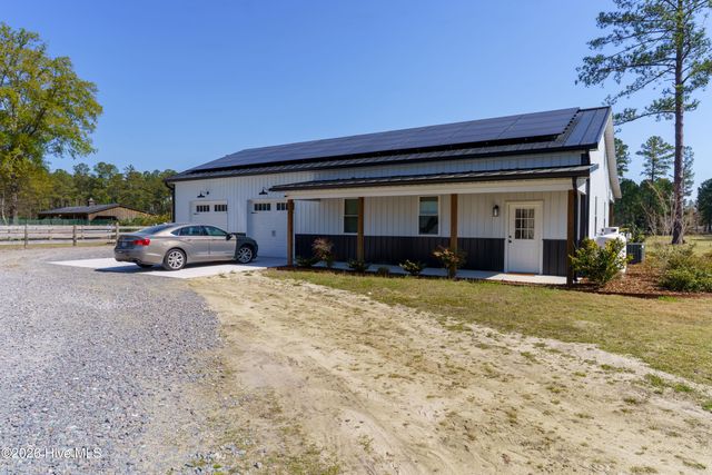 826 Furr Road, Vass, NC 28394