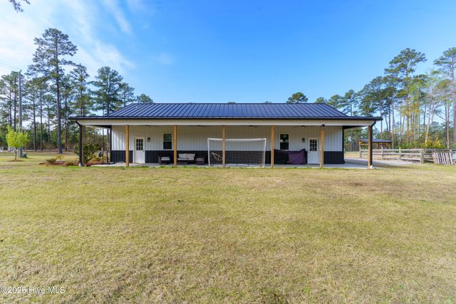 826 Furr Road, Vass, NC 28394