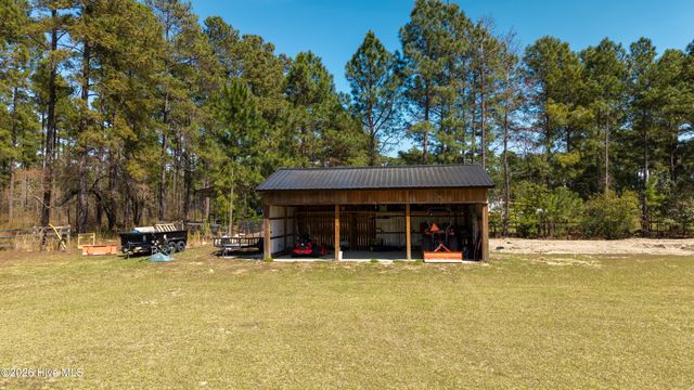 826 Furr Road, Vass, NC 28394