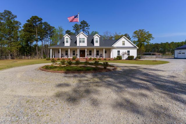 826 Furr Road, Vass, NC 28394