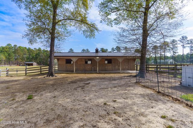 826 Furr Road, Vass, NC 28394