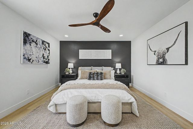 3235 E LARKSPUR Drive, Phoenix, AZ 85032