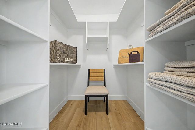 3235 E LARKSPUR Drive, Phoenix, AZ 85032