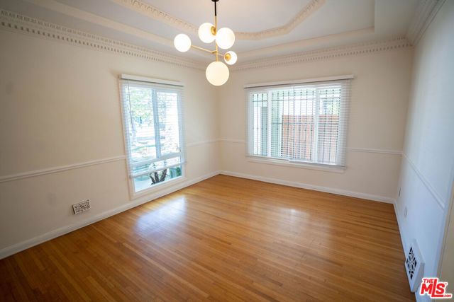 1210 S La Jolla Avenue, Los Angeles, CA 90035