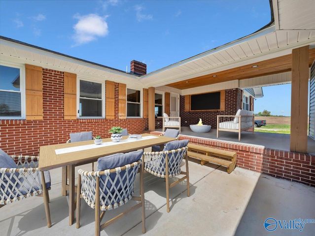 14569 County Road 50, Grove Oak, AL 35975