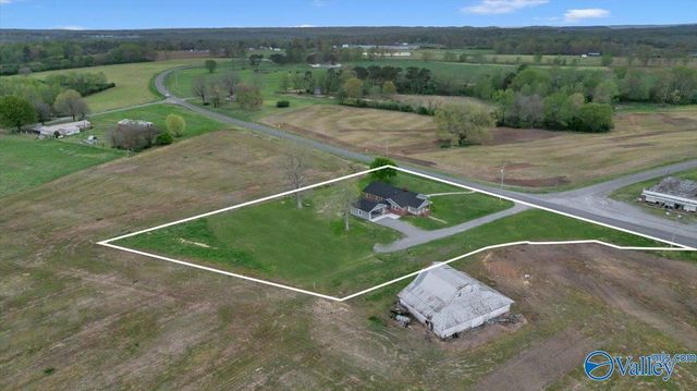 14569 County Road 50, Grove Oak, AL 35975