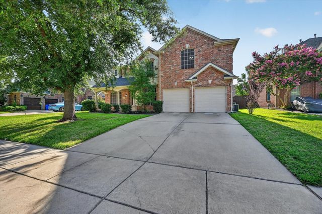 305 Victory Lane, Mansfield, TX 76063