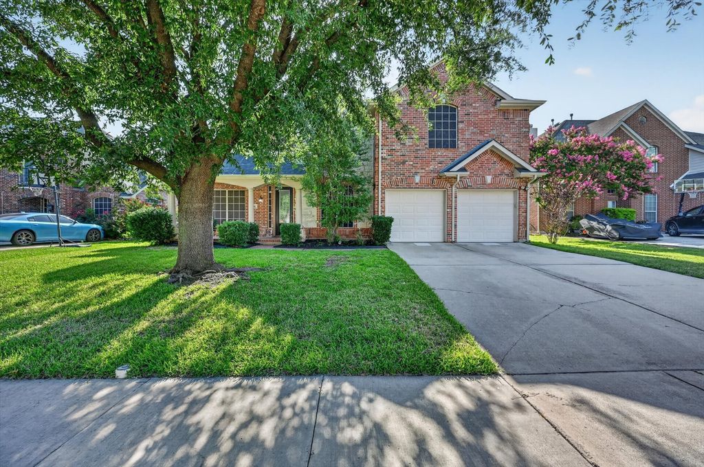 305 Victory Lane, Mansfield, TX 76063