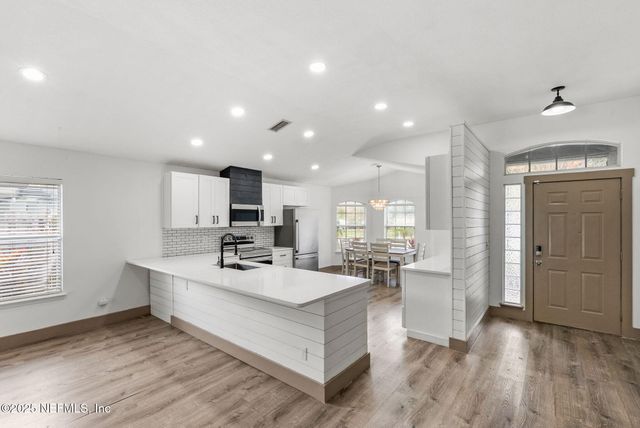 528 PROSPERITY LAKE Drive, St. Augustine, FL 32092