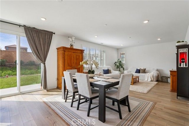 2464 Yellowstone Way, Rialto, CA 92377