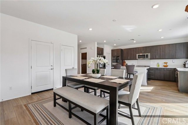 2464 Yellowstone Way, Rialto, CA 92377