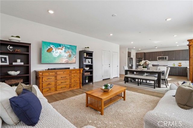 2464 Yellowstone Way, Rialto, CA 92377