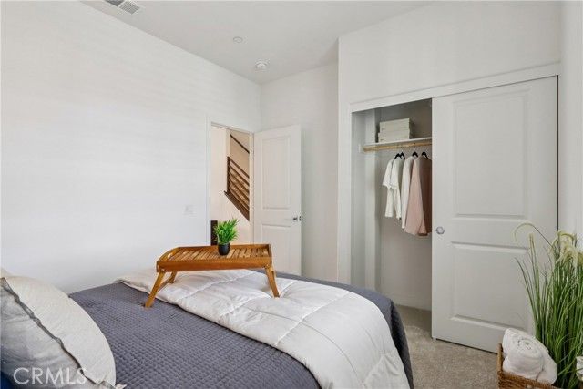 2464 Yellowstone Way, Rialto, CA 92377