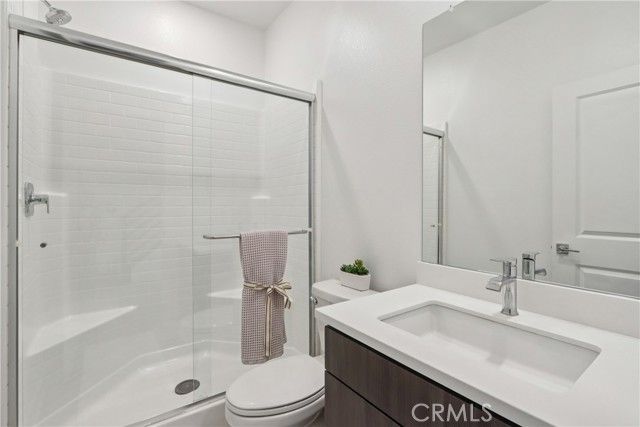 2464 Yellowstone Way, Rialto, CA 92377