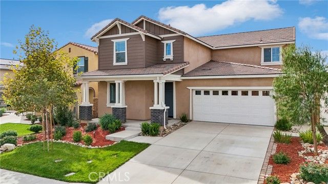 2464 Yellowstone Way, Rialto, CA 92377