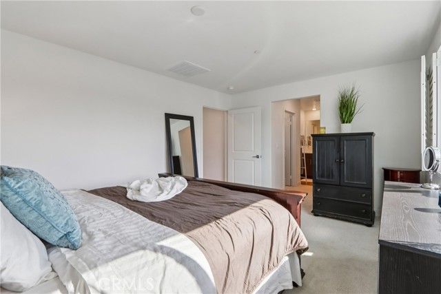 2464 Yellowstone Way, Rialto, CA 92377