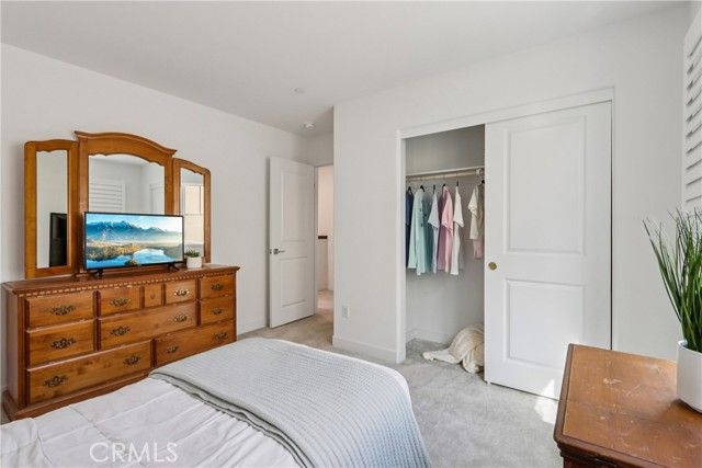 2464 Yellowstone Way, Rialto, CA 92377