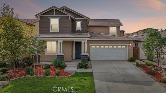 2464 Yellowstone Way, Rialto, CA 92377