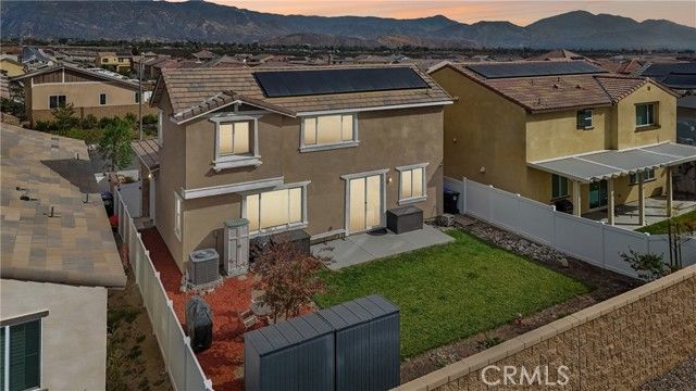 2464 Yellowstone Way, Rialto, CA 92377