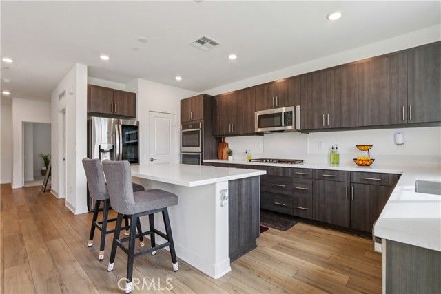 2464 Yellowstone Way, Rialto, CA 92377