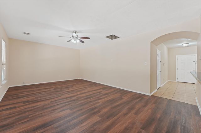 2040 Hanakoa Falls Drive, Anna, TX 75409