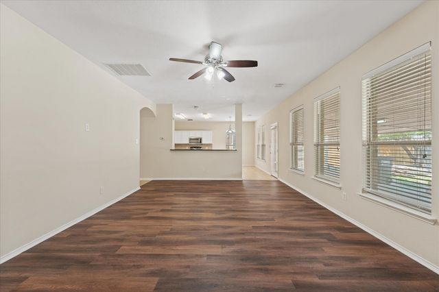 2040 Hanakoa Falls Drive, Anna, TX 75409