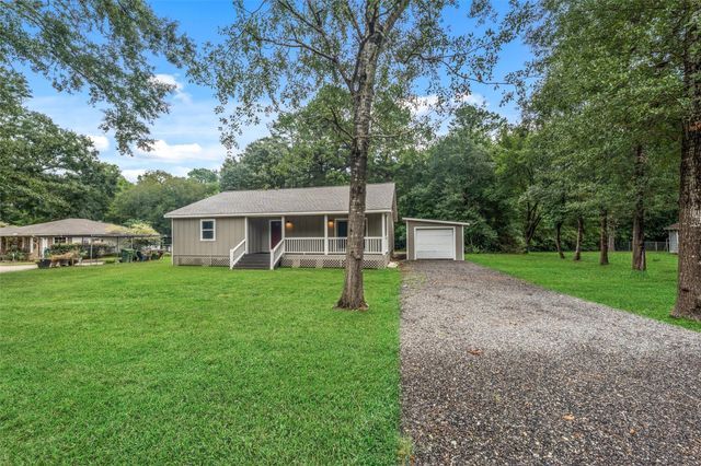 27 Deerfield Road, Huntsville, TX 77340
