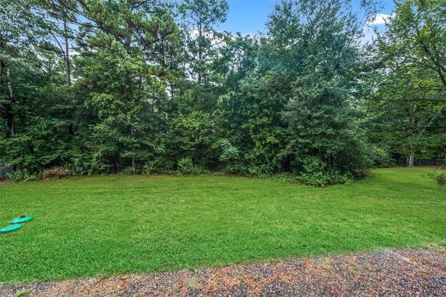 27 Deerfield Road, Huntsville, TX 77340
