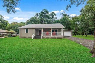 27 Deerfield Road, Huntsville, TX 77340