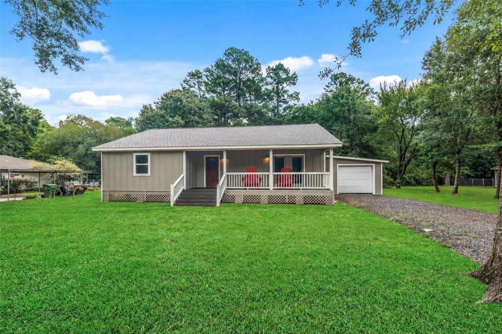27 Deerfield Road, Huntsville, TX 77340