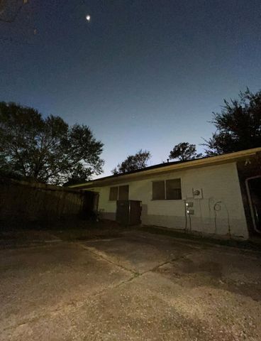 5204 Beaverbrook Drive, Houston, TX 77084