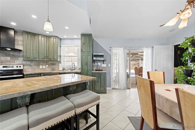 4307 Goldcoast Avenue, Spring Hill, FL 34609