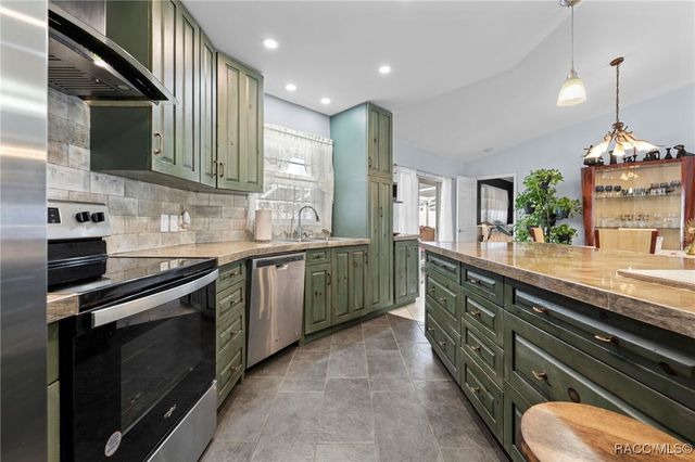 4307 Goldcoast Avenue, Spring Hill, FL 34609